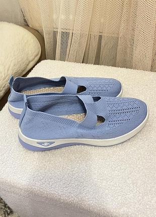 Нові спортивні балетки