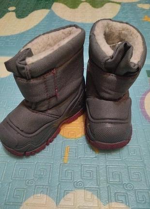 Зимние сапожки для малыша