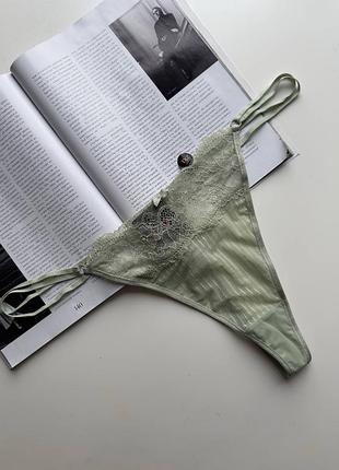 2810 красивые женские трусики стринги кружево