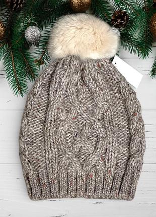 Вʼязана жіноча шапка з помпоном, з альпакою та вовною, c&a