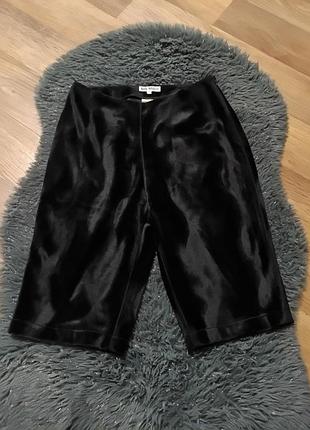 Очень качественные,модочные шорты,бермуды.европа.