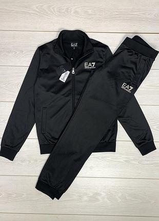 Новий спортивний костюм emporio armani ea7