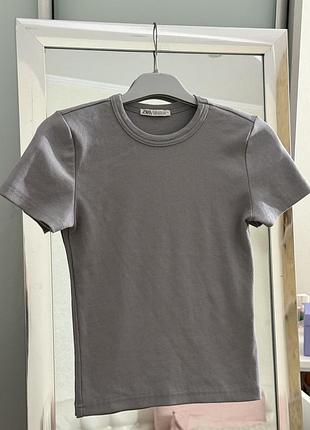 Базовий топ в рубчик сірий zara s-m