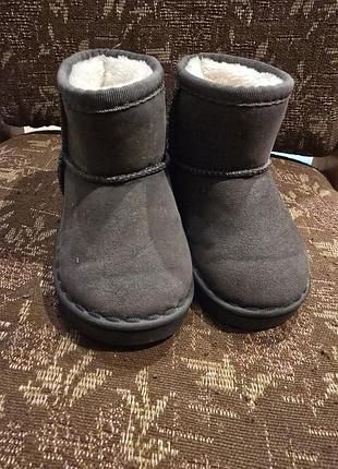 Детские угги новенькие, пролет с размером, 23 размер