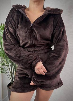 Піжама з шортами жіноча тепла махрова плюшева утеплена зимова на зиму домашній костюм коричнева біла з капюшоном