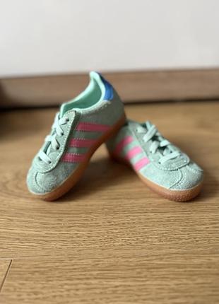 Дитячі кросівки adidas gazelle нові