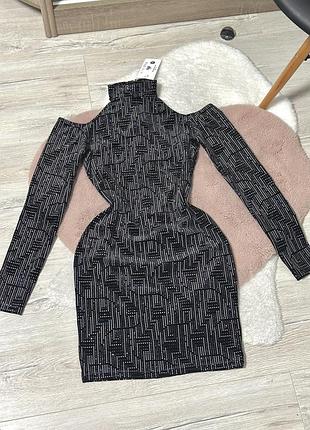 Блискуча велюрова сукня від in the style