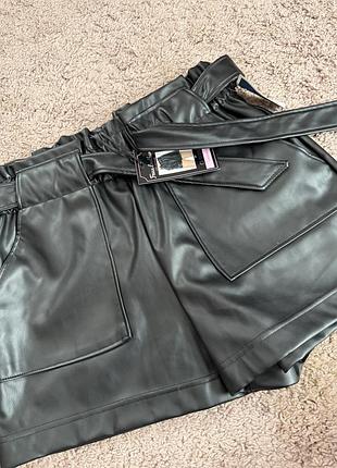 Шкіряні шорти