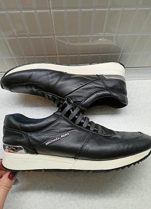 Женские кожаные кроссовки michael kors