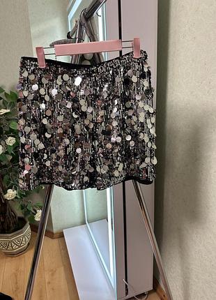 Шорти в паєтку крупну