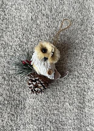 Игрушка декоративная елочная сова на шишке натуральная