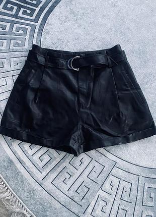 Шкіряні шорти