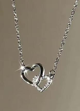 Милый маленький кулон с сердечками