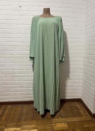 Жіноча плісерована довга сукня плаття