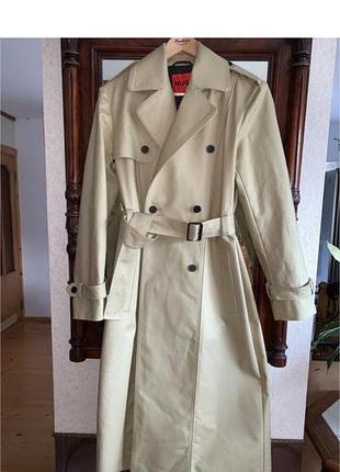 Тренч бренду нugo