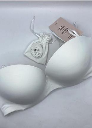 Бюстгальтер жіночий