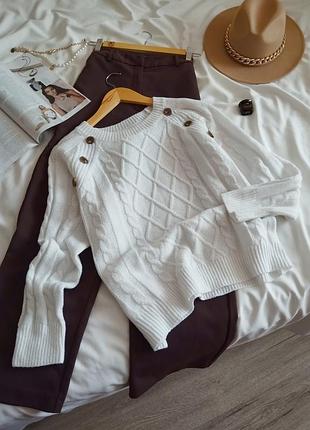 Белый свитер с ромбовидной вязкой и пуговицами shein l