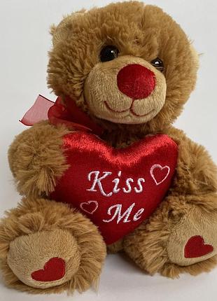 Мʼяка плюшева іграшка ведмедик ведмідь з сердечком kiss me мягкая плюшевая игрушка коричневый мишка медведь медвежонок с сердечком kiss me влюбленный