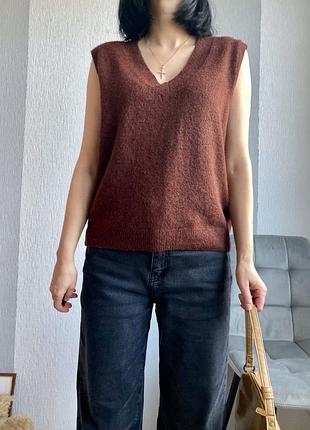Коричневий жилет, р-р s/м