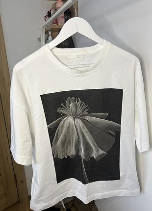 Футболка zara з принтом