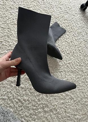 Тканинні туфлі подовжені бершка