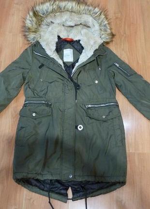 Жіноча парка bershka.