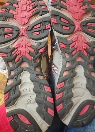 Продам кросівки асікс 6