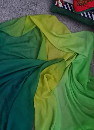 Парео від triumph.