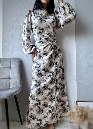 Гарна сукня зі збіркою, р-р l/xl