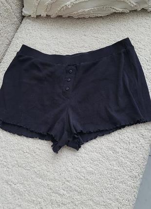 Шортики в рубчик