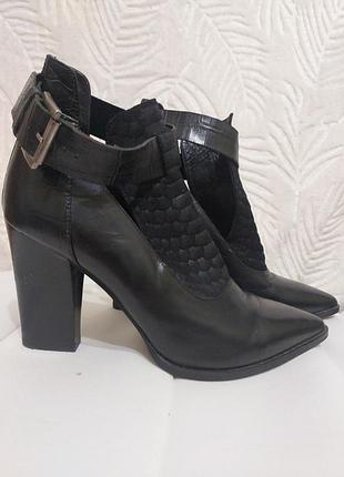 Стильні ботільйони