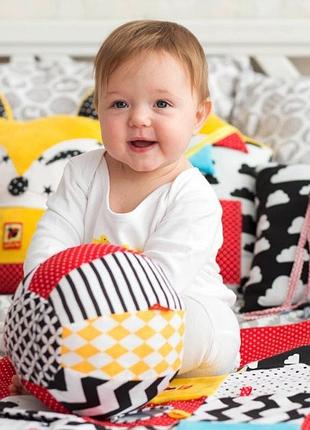 Мячик-погремушка b&w мс 080501-01 3