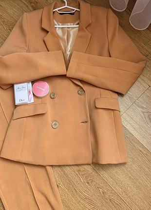 Шикарний костюм українського бренду stimma