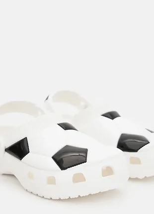 Крокси-сабо для хлопчика crocs classic soccer ball clog 20-21р.  white/black