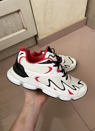 Кросівки bershka unisex