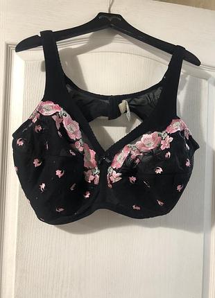 Бюстгальтер