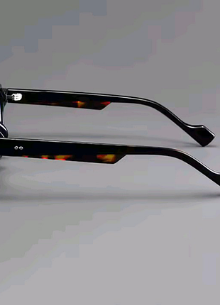 Солнцезащитные очки унисекс