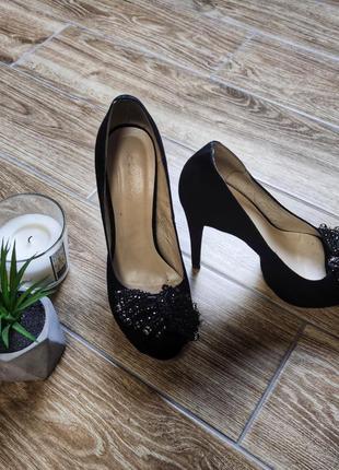 Нарядные туфли на шпильке, 39