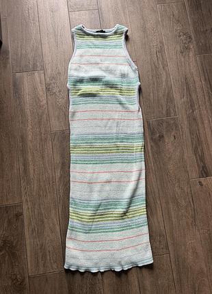 Плаття жіноче з розрізами на ребрах