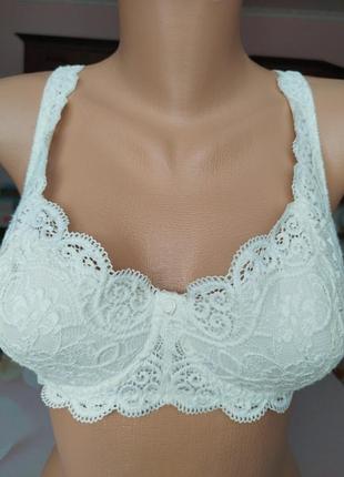 Легендарний бюстгалтер amourette розмір 75 d