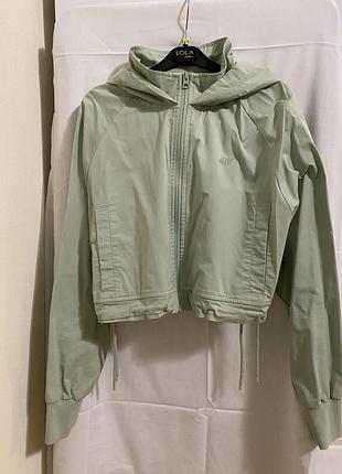 Куртка жіноча