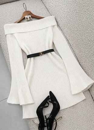 Жіноча класична міні коротка ангорова сукня плаття з відкритими плечима