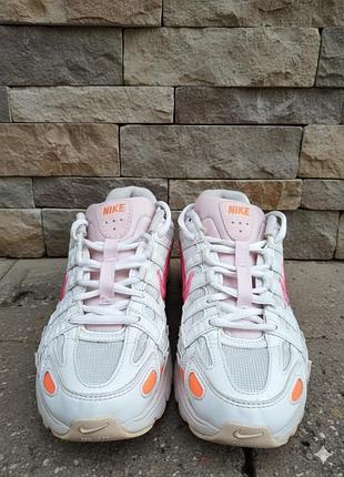 Кроссовки бренда nike 5