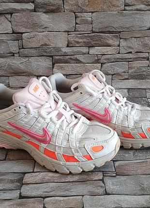 Кроссовки бренда nike 4