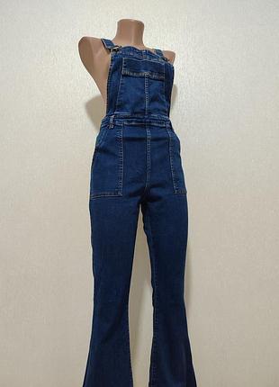 Модний джинсовий комбінезон