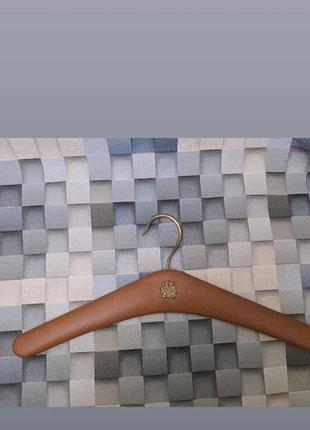 Вішалка для одягу