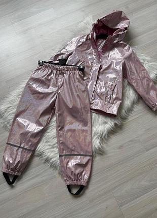 Дождовой костюм