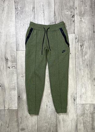 Nike tech fleece штаны s размер женские спортивные на манжетах хаки