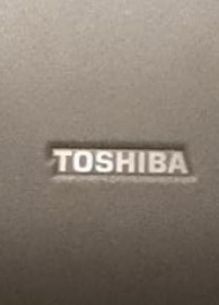 Ноутбук toshiba satellite pro 4200 series
много функциональный множество разнообразных разъемов и подключений 
от usb  до  lpt...
