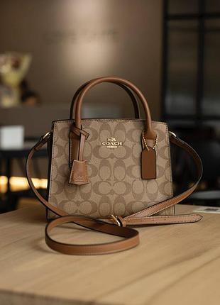 Кожаная сумка coach andrea carryall